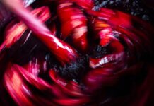 Aalto researchers strip up to 99.3% of reactive dye from cotton for fibre-to-fibre recycling